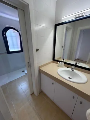 Deluxe 2 ميلونيذاس